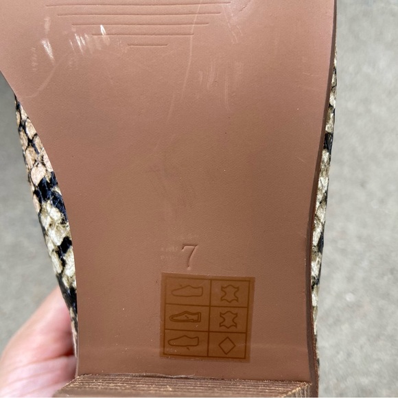 Madewell Gloria Snakeskin Print Pattern Ankle Booties Size 7 - Picture 7 of 14